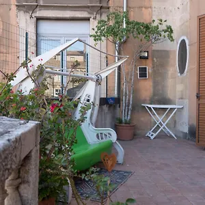  Apartament John Mary House